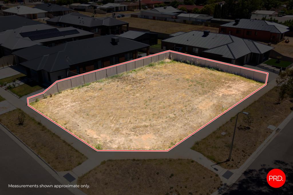 13 Montis Lane, Epsom, VIC 3551