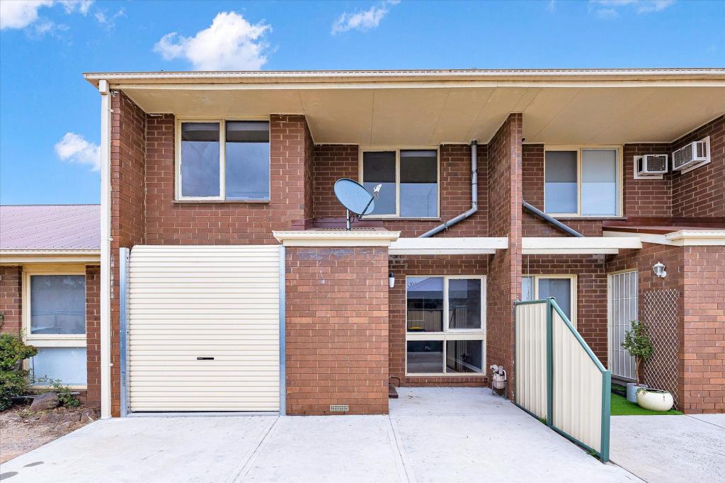 5/27 Deutgam St, Werribee, VIC 3030