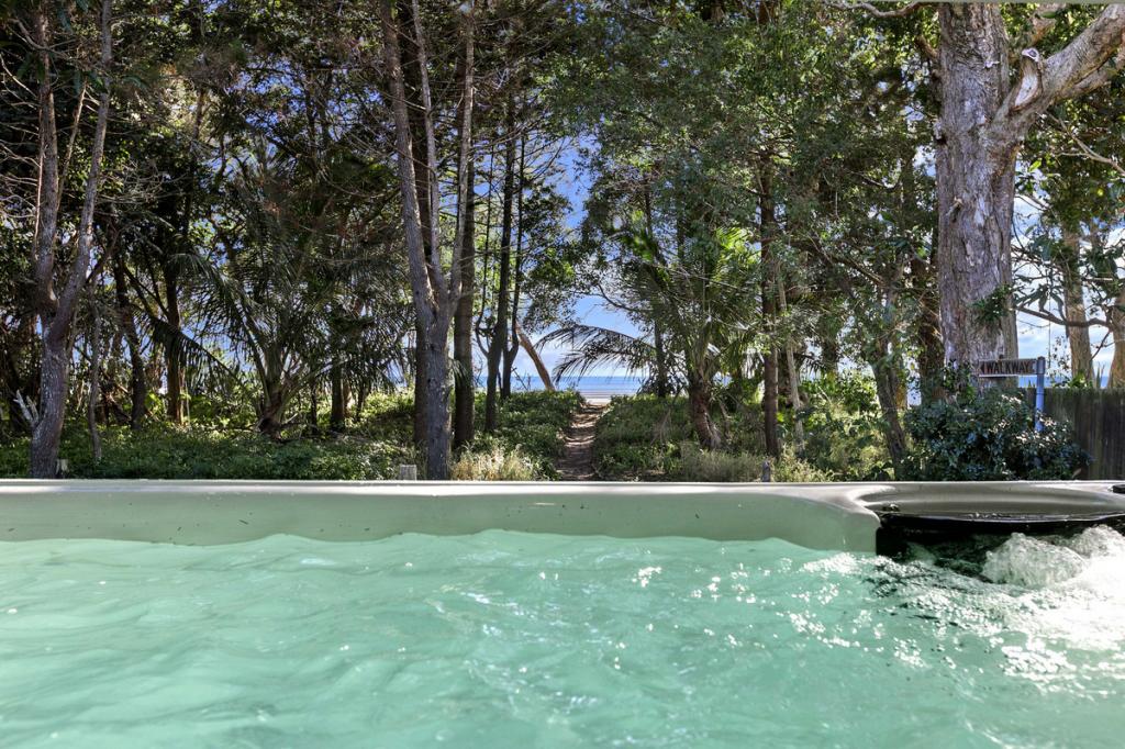 40 Kingfisher Pde, Toogoom, QLD 4655