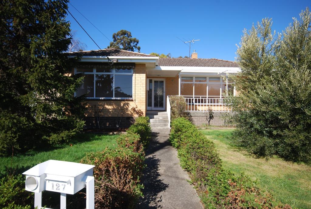 127 Walker St, Black Hill, VIC 3350