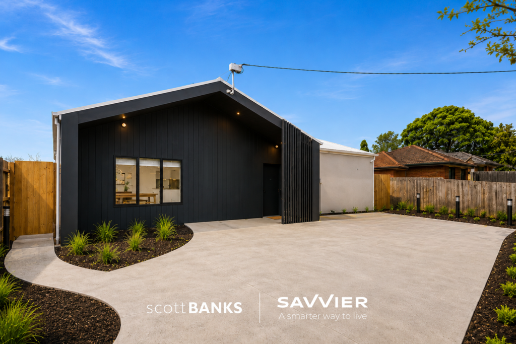 2/71 DUNCANS RD, WERRIBEE, VIC 3030