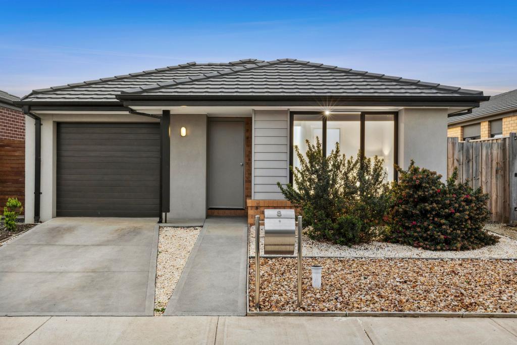 8 Ackerman St, Armstrong Creek, VIC 3217