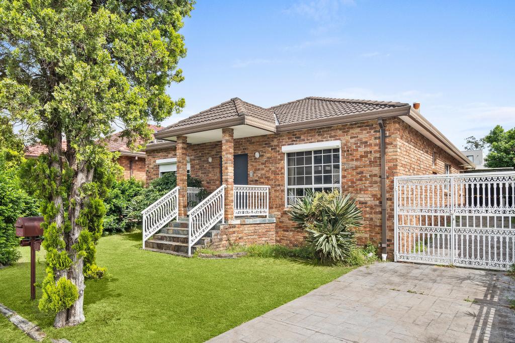 17 STUART ST, BLAKEHURST, NSW 2221