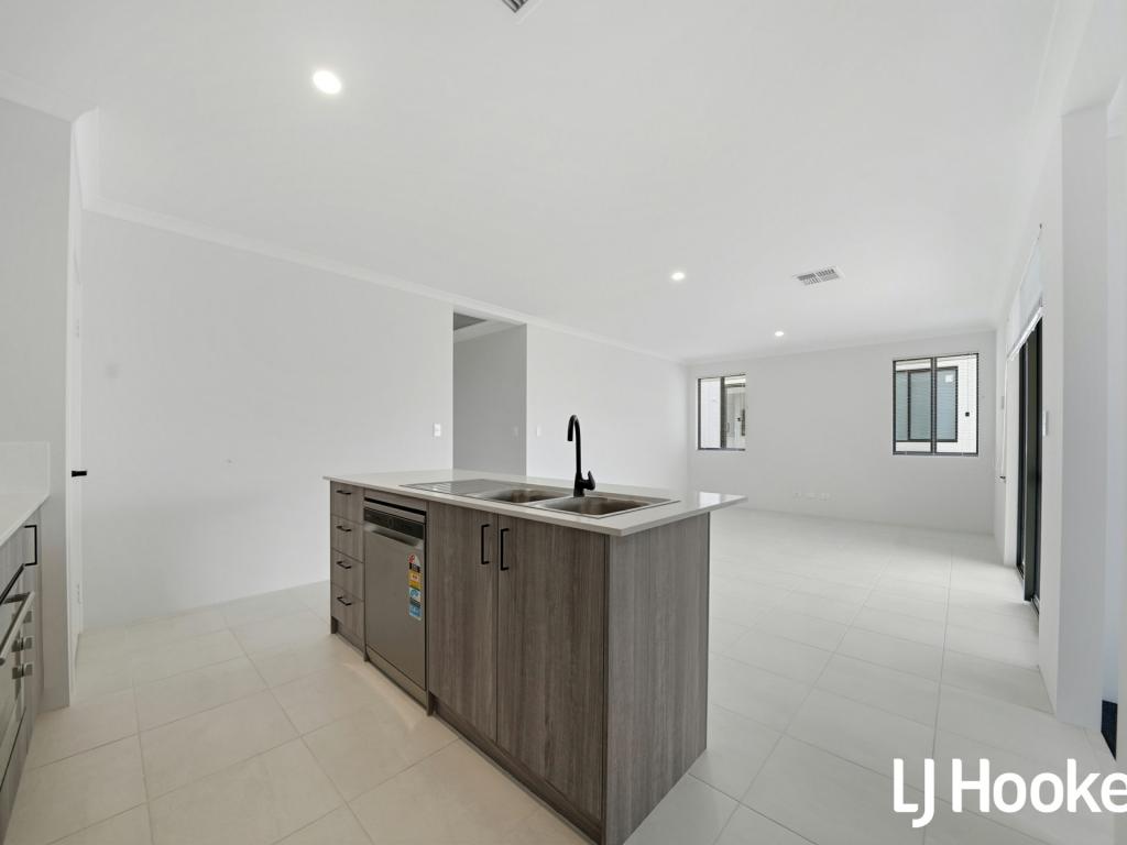8 TRESTLES WAY, EGLINTON, WA 6034