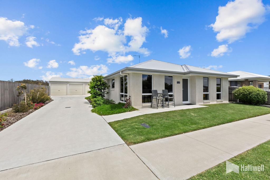 21 WILMOT ST, PORT SORELL, TAS 7307