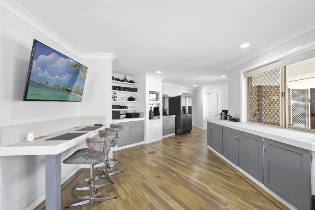 76 Hickey Way, Carrara, QLD 4211