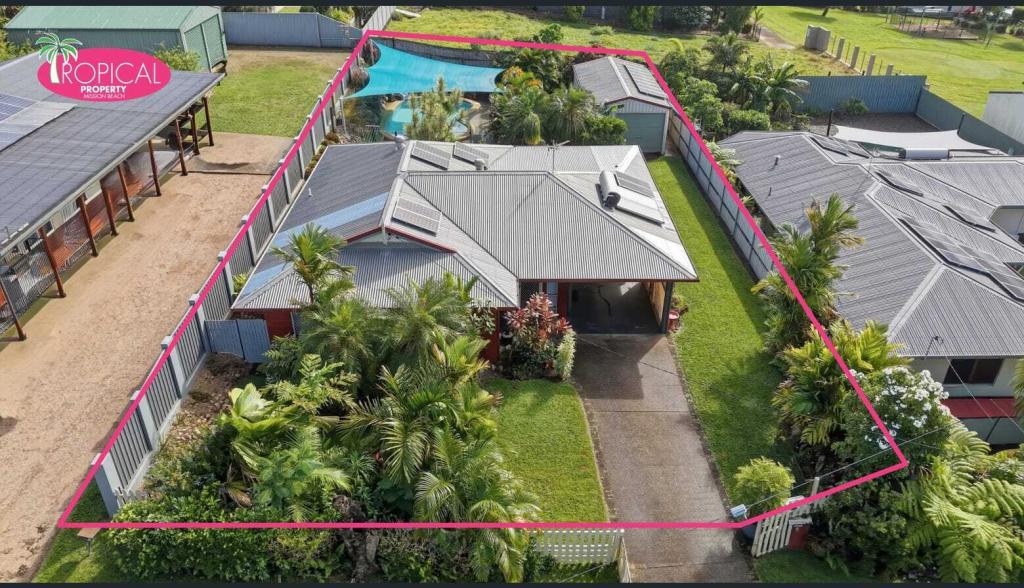 5 Jessie Lane, South Mission Beach, QLD 4852