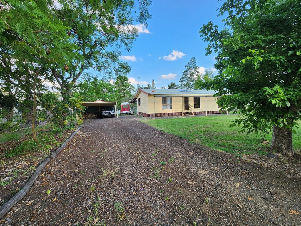 6 PARKRIDGE DR, WITHCOTT, QLD 4352