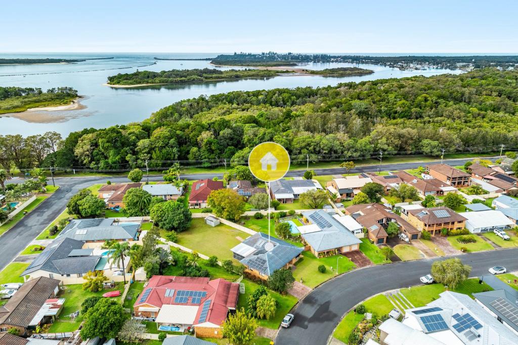 18 Binnacle Ct, Yamba, NSW 2464