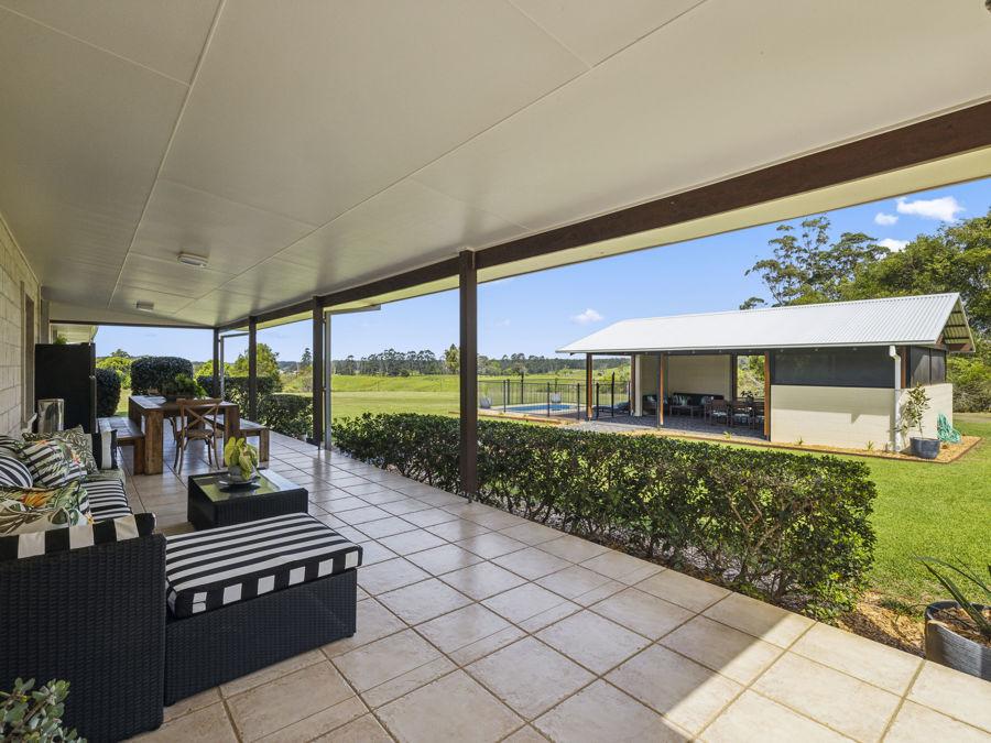 469 Crossmaglen Rd, Bonville, NSW 2450