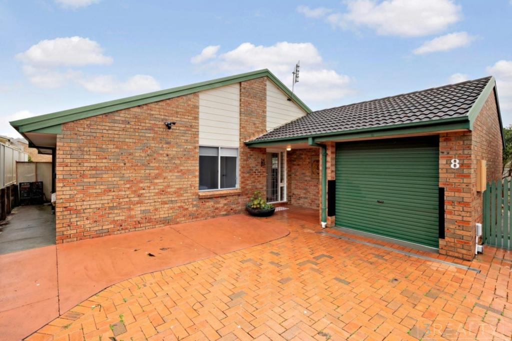 8 Tasman Ct, Caves Beach, NSW 2281