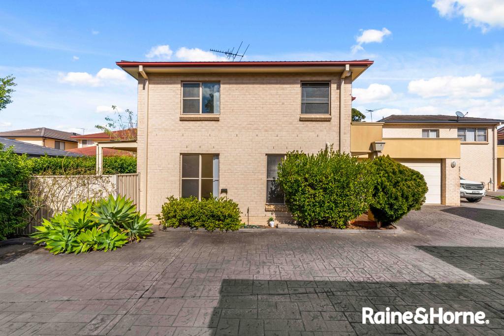 8/6 Bangalow Pl, Hoxton Park, NSW 2171