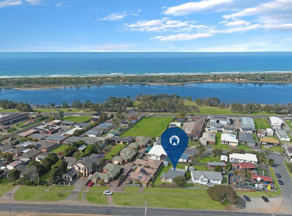 60 Roadknight St, Lakes Entrance, VIC 3909