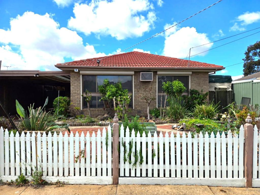 8 Snowy Ct, Werribee, VIC 3030