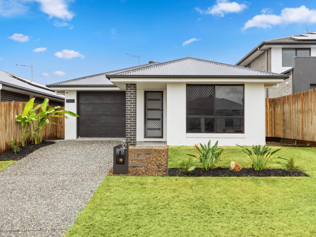 32 Johnson Cct, Ripley, QLD 4306