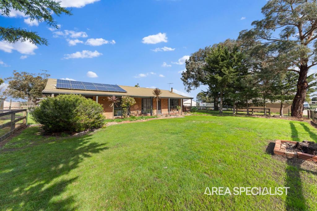 24 WATTLE CT, LANG LANG, VIC 3984
