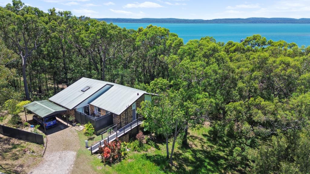 77 Beelong St, Macleay Island, QLD 4184