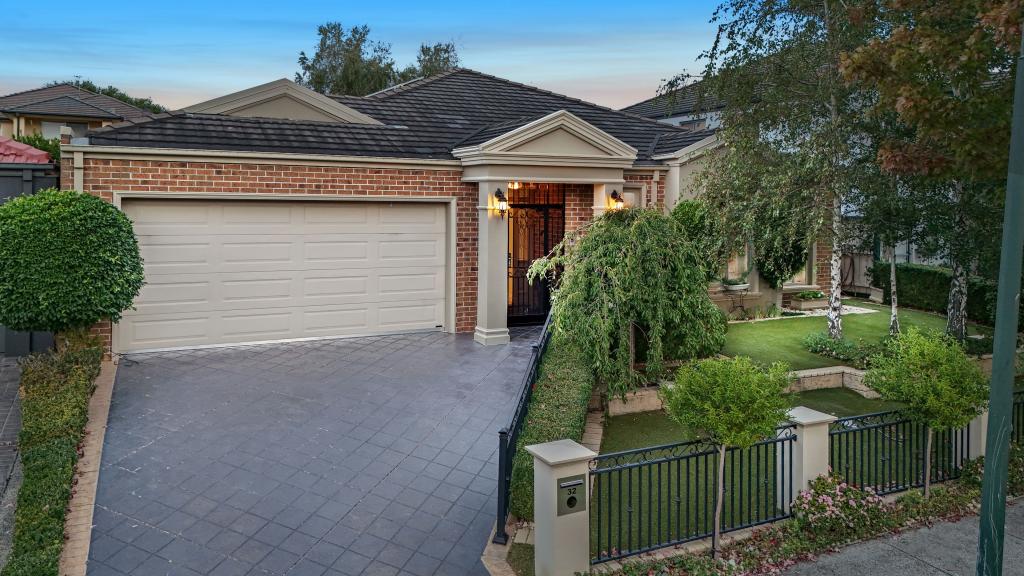 32 Langhorne Cres, Rowville, VIC 3178