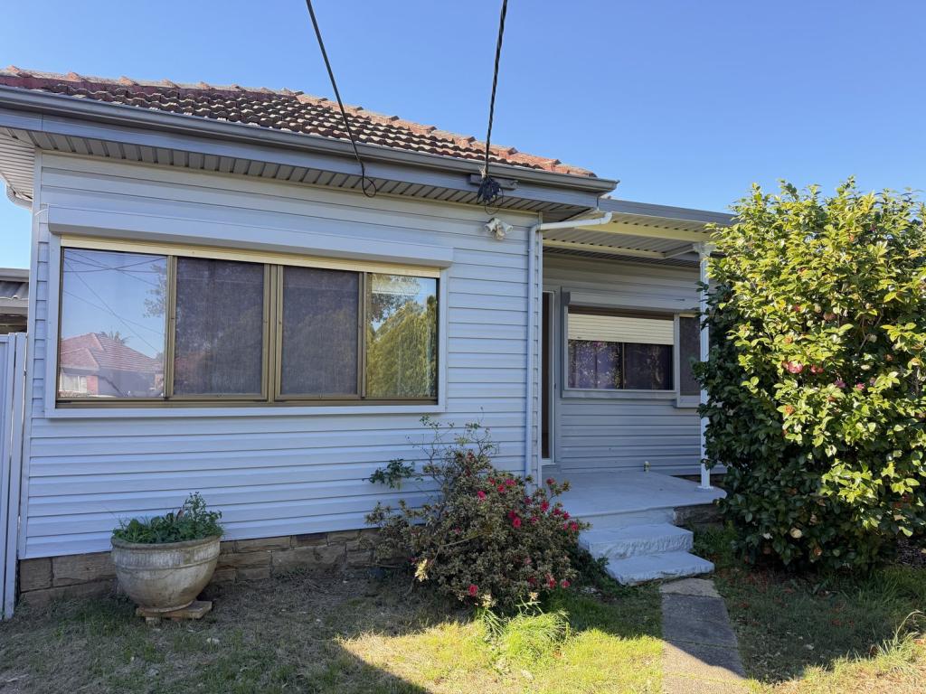 53 Bonds Rd, Peakhurst, NSW 2210