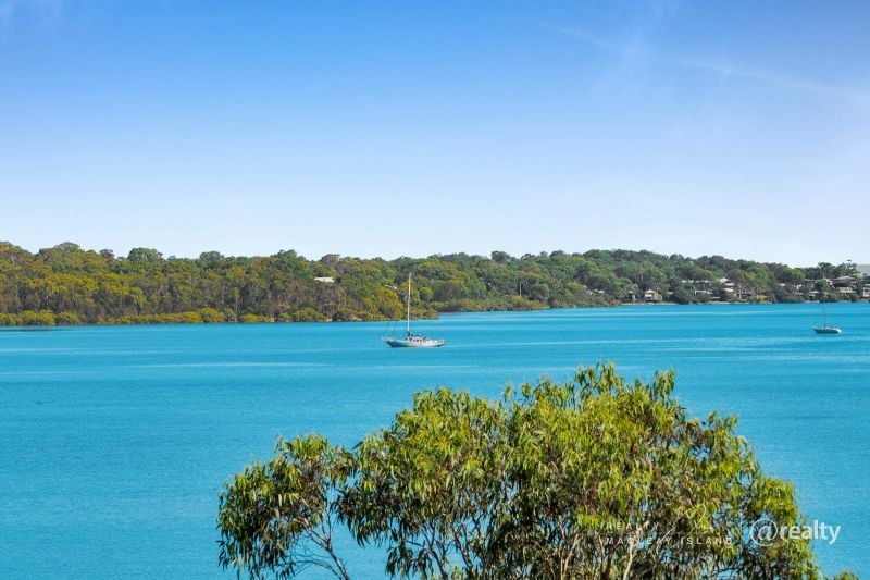 42 Timothy St, Macleay Island, QLD 4184