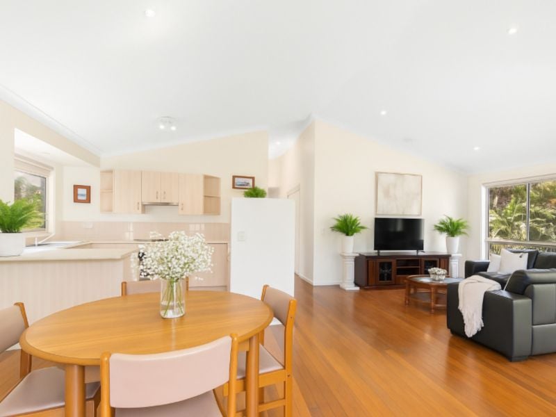 1/95a James Small Dr, Korora, NSW 2450