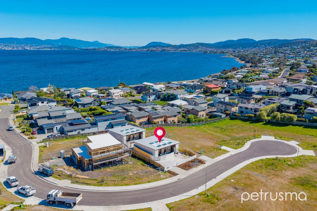 1/15 Tranquil Pl, Tranmere, TAS 7018