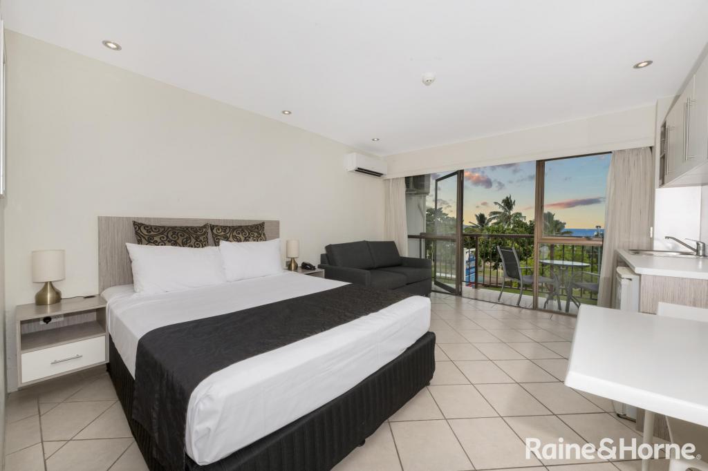 202/75 THE STRA, NORTH WARD, QLD 4810