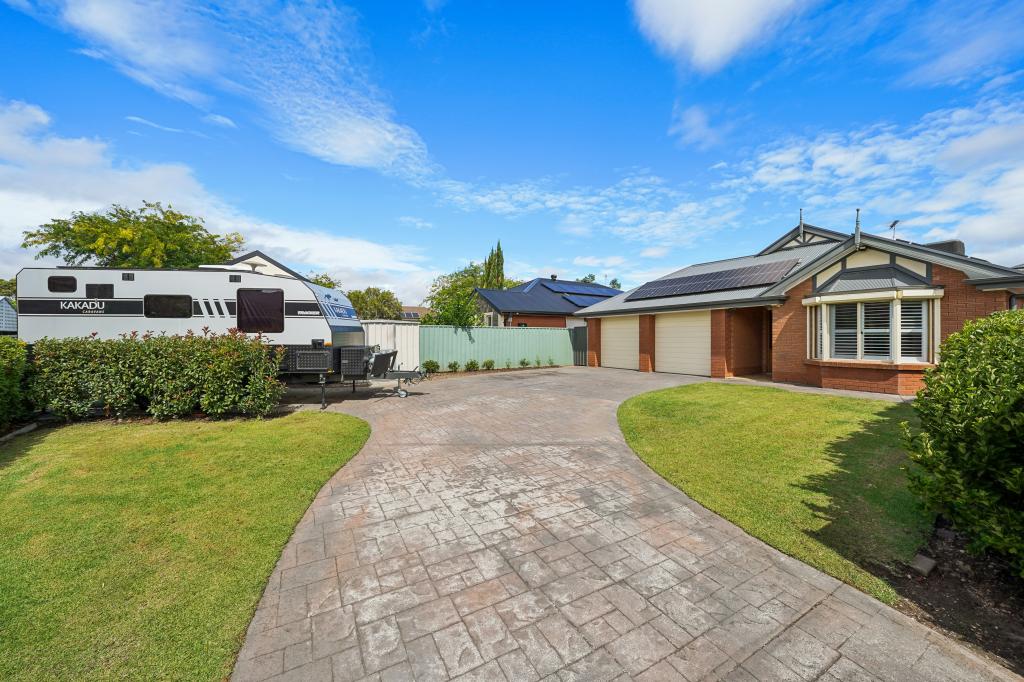 18 Carrail Gr, Greenwith, SA 5125