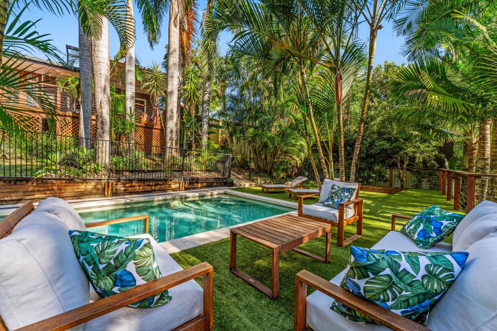 7 Baltimore Ct, Carrara, QLD 4211