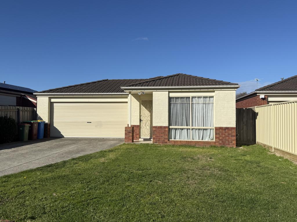 12 MENINDEE TCE, NARRE WARREN SOUTH, VIC 3805