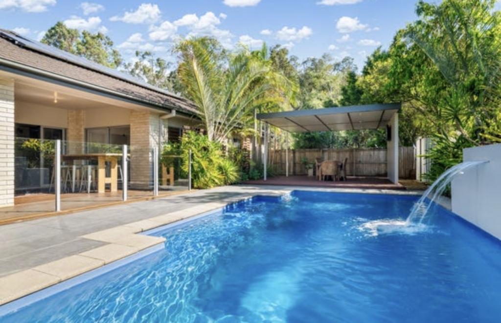 88 Allan Ave, Glass House Mountains, QLD 4518