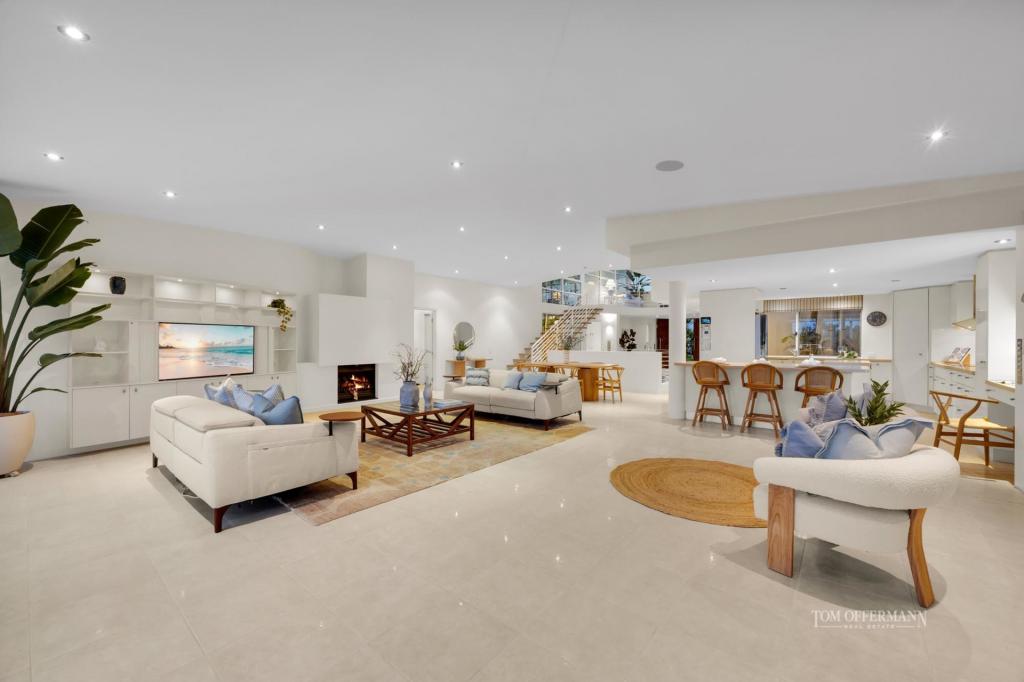 28 Sobraon St, Sunrise Beach, QLD 4567