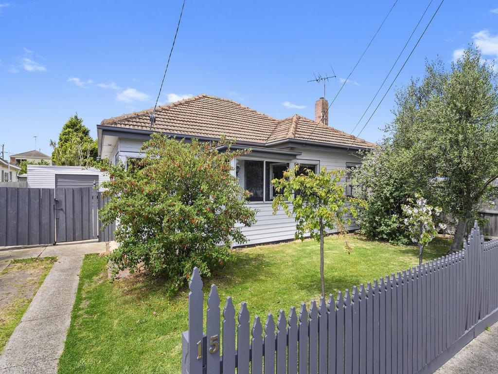 15 Brayshay Rd, Newcomb, VIC 3219