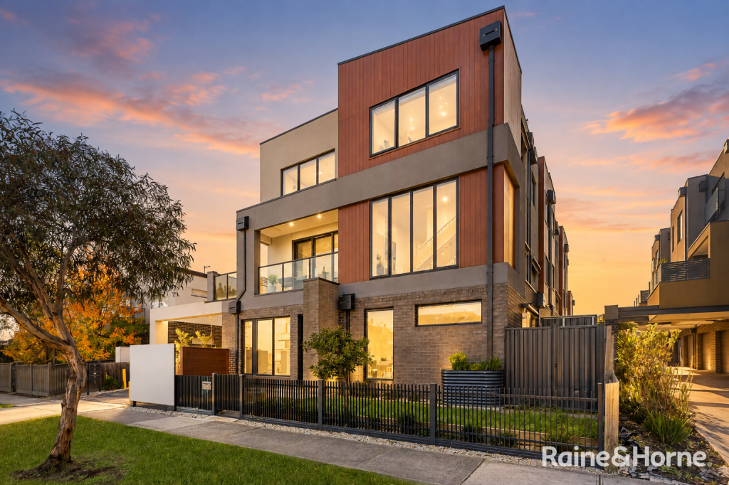 1/96 Snell Gr, Oak Park, VIC 3046