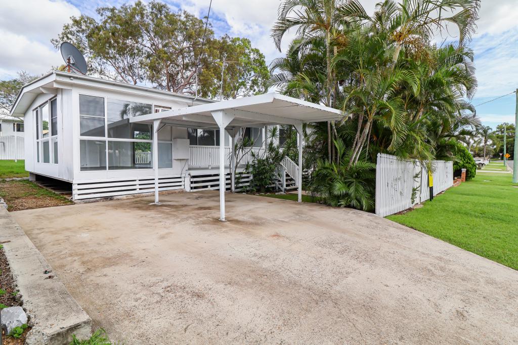 11 Larsen St, West Gladstone, QLD 4680