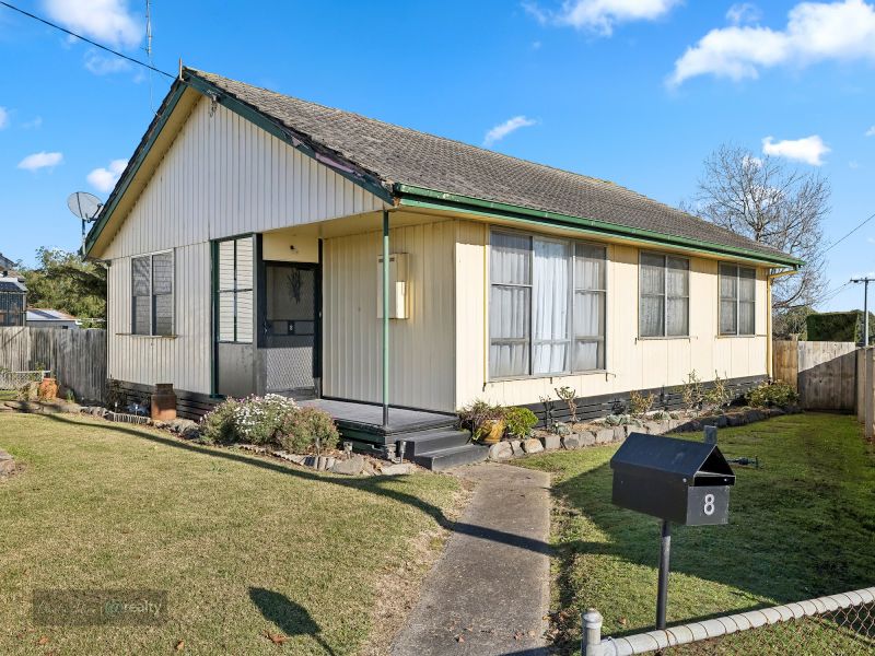 8 Sloan Ave, Leongatha, VIC 3953