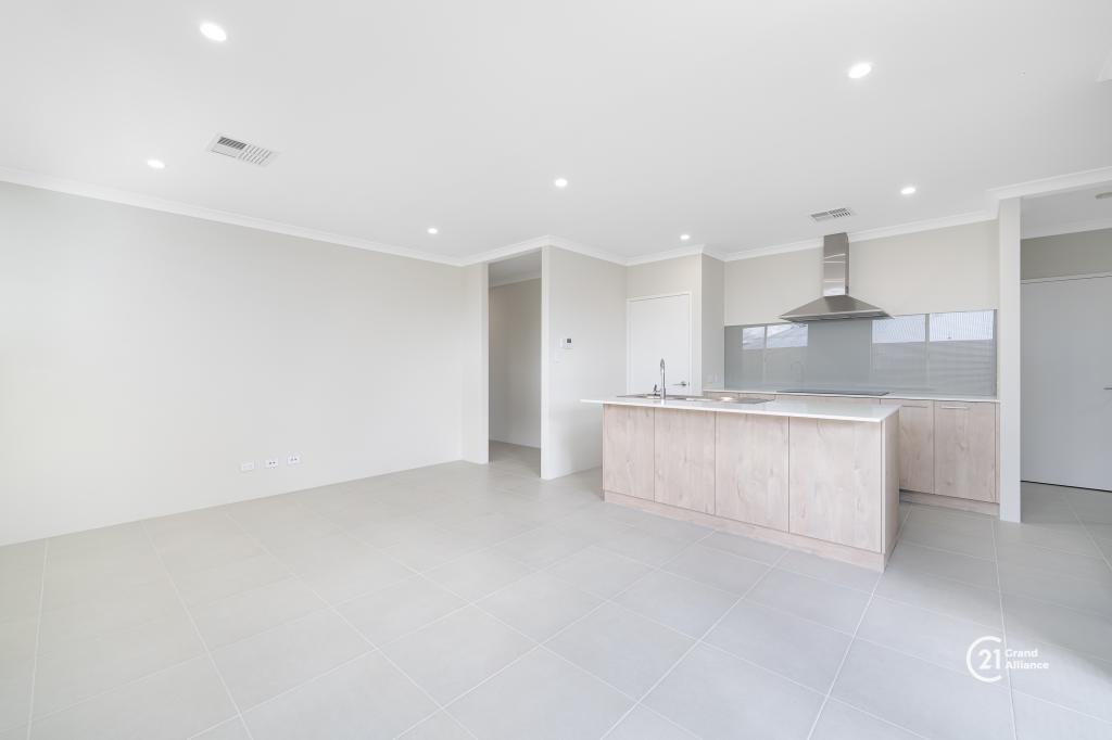 38 Gumblossom Ave, Piara Waters, WA 6112