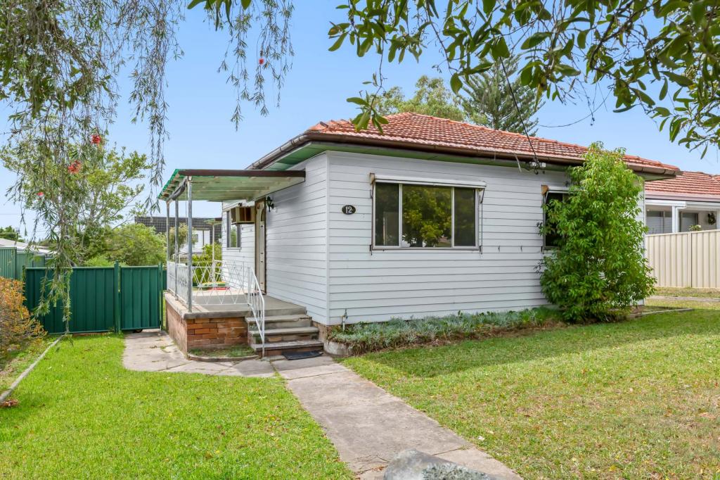 12 SOUTH ST, KILLARNEY VALE, NSW 2261