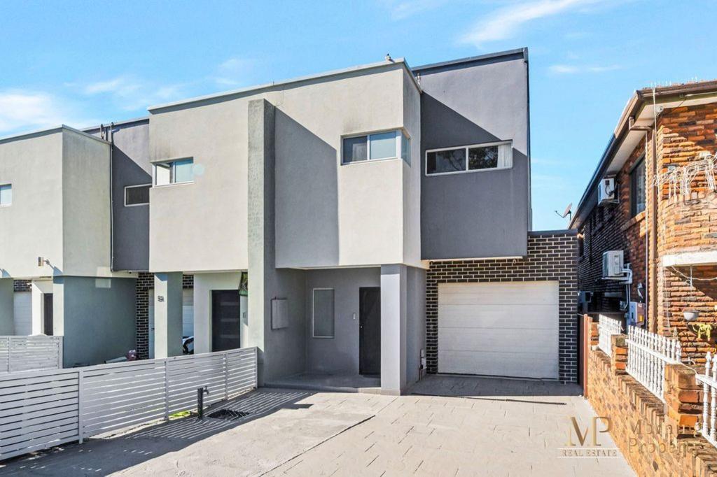 5 Queen St, Guildford West, NSW 2161