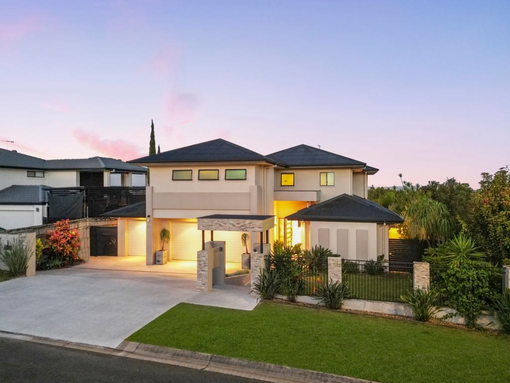 2 Bribie Cl, Redland Bay, QLD 4165
