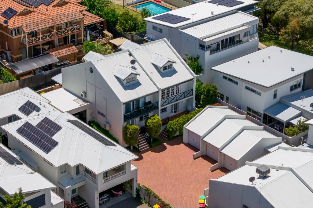 4/96 PENINSULA RD, MAYLANDS, WA 6051