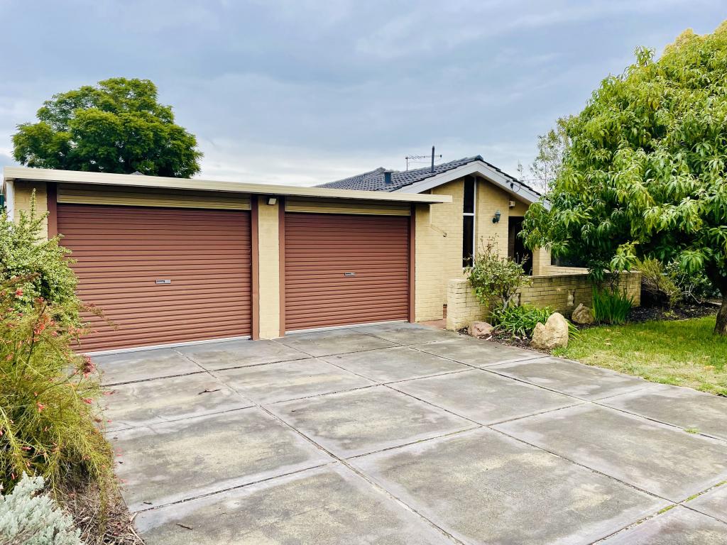 3 BORONIA CL, CAMILLO, WA 6111