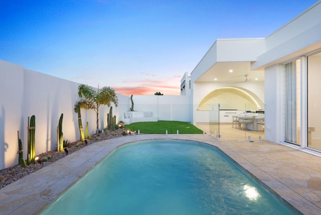 9049 The Point Cct, Sanctuary Cove, QLD 4212
