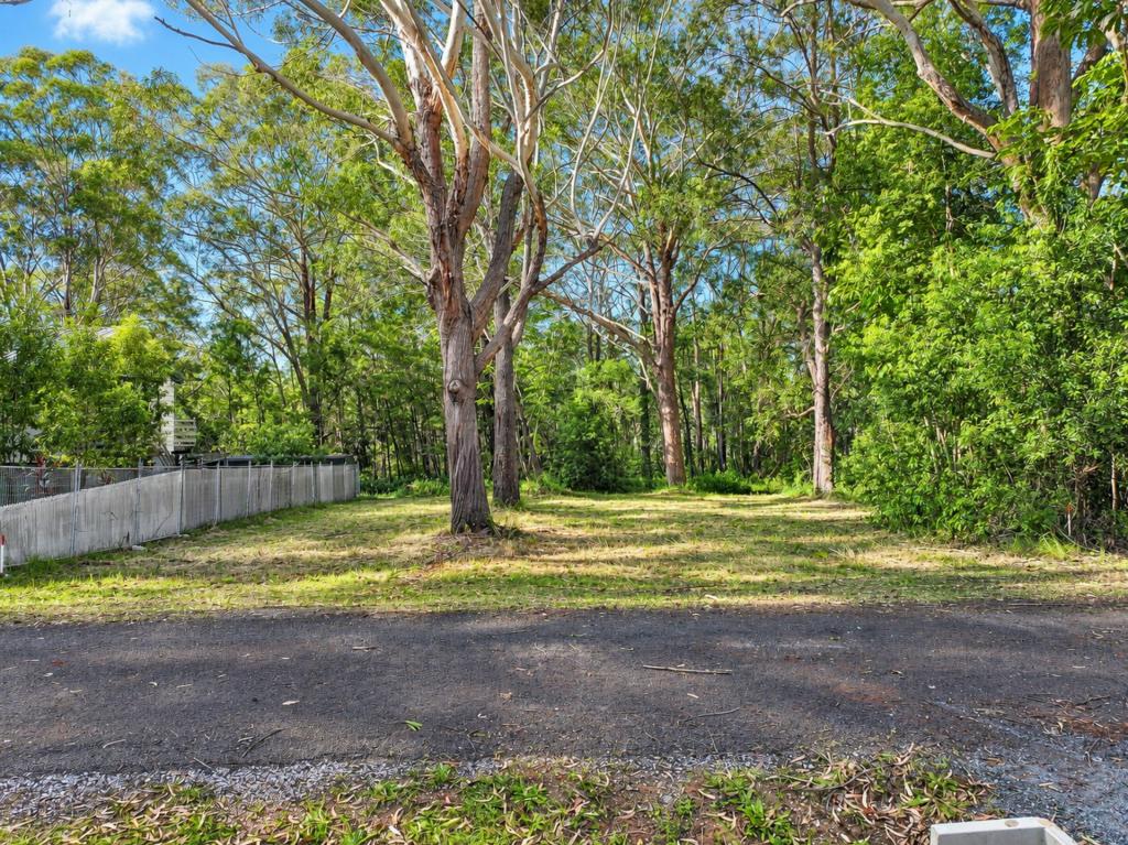 5 WATERLEA ST, RUSSELL ISLAND, QLD 4184