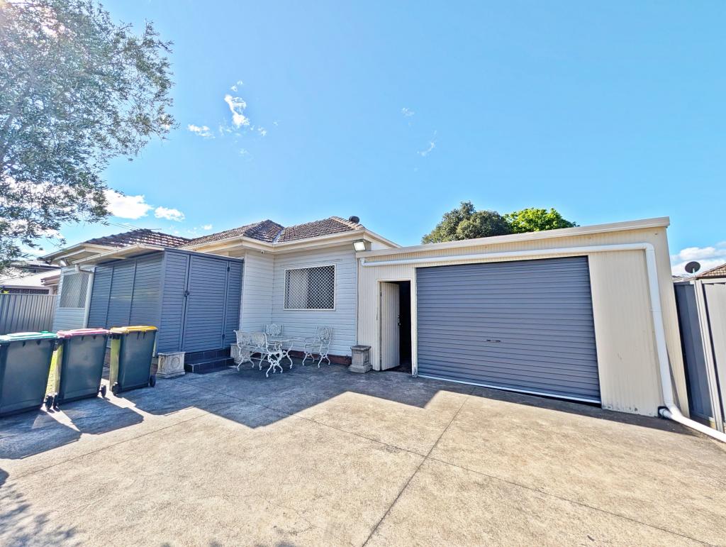 18 Elizabeth St, Guildford, NSW 2161
