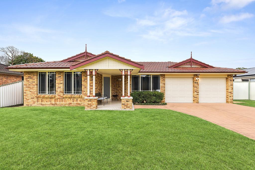 19 Tallowood Cres, Ourimbah, NSW 2258