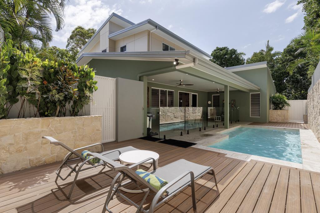 5 LUNAR CRES, NOOSA HEADS, QLD 4567