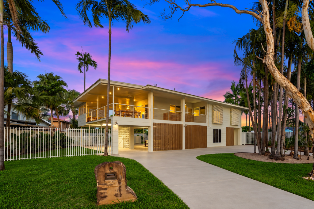 3 Edinburgh Cres, Brinkin, NT 0810