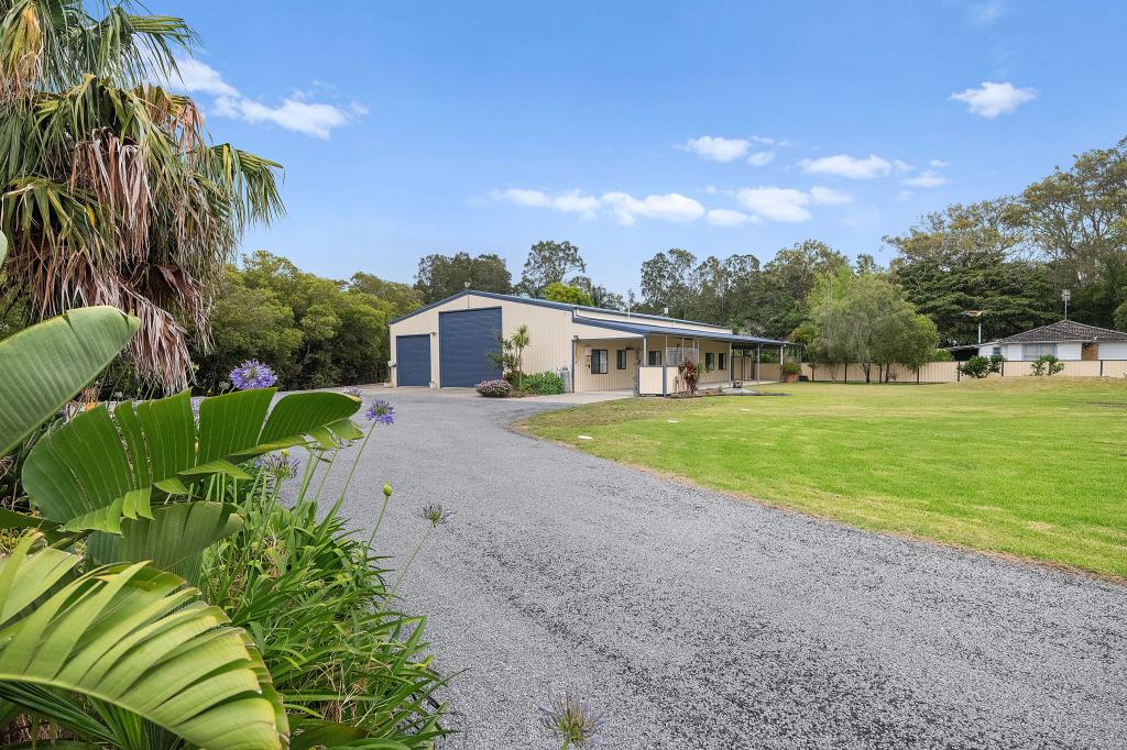 196 LEMON TREE PASSAGE RD, SALT ASH, NSW 2318