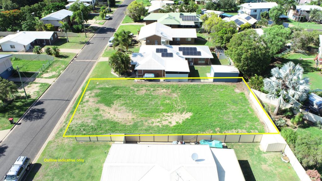 19 BARRY ST, EMERALD, QLD 4720